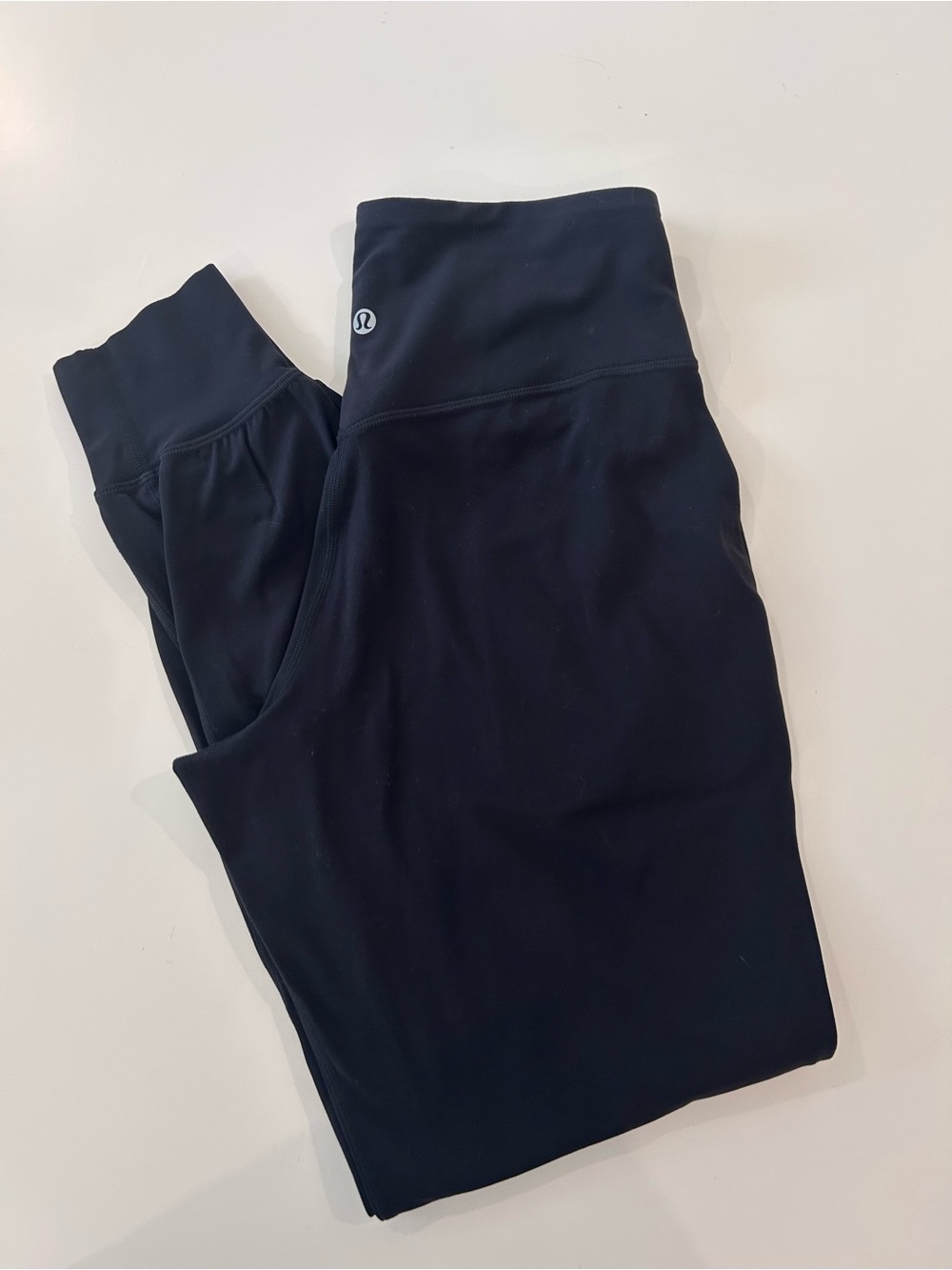 Lululemon Black Cuffed Leggings Sz 6